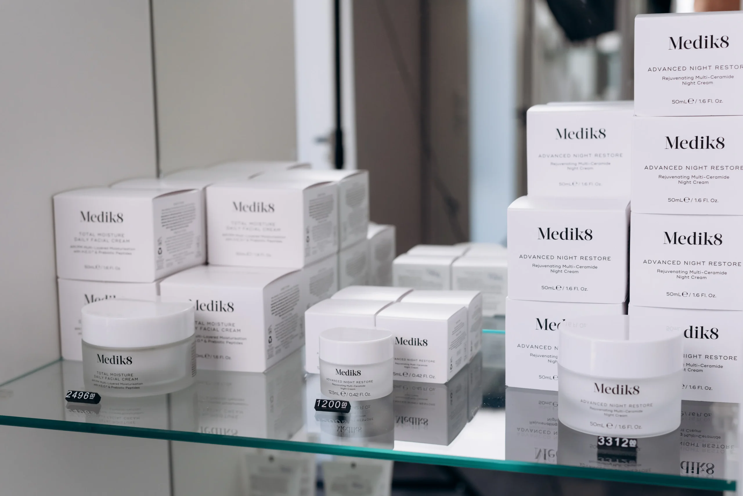 ADVANCED NIGHT EYE – Насичений омолоджуючий нічний крем для шкіри навколо очей