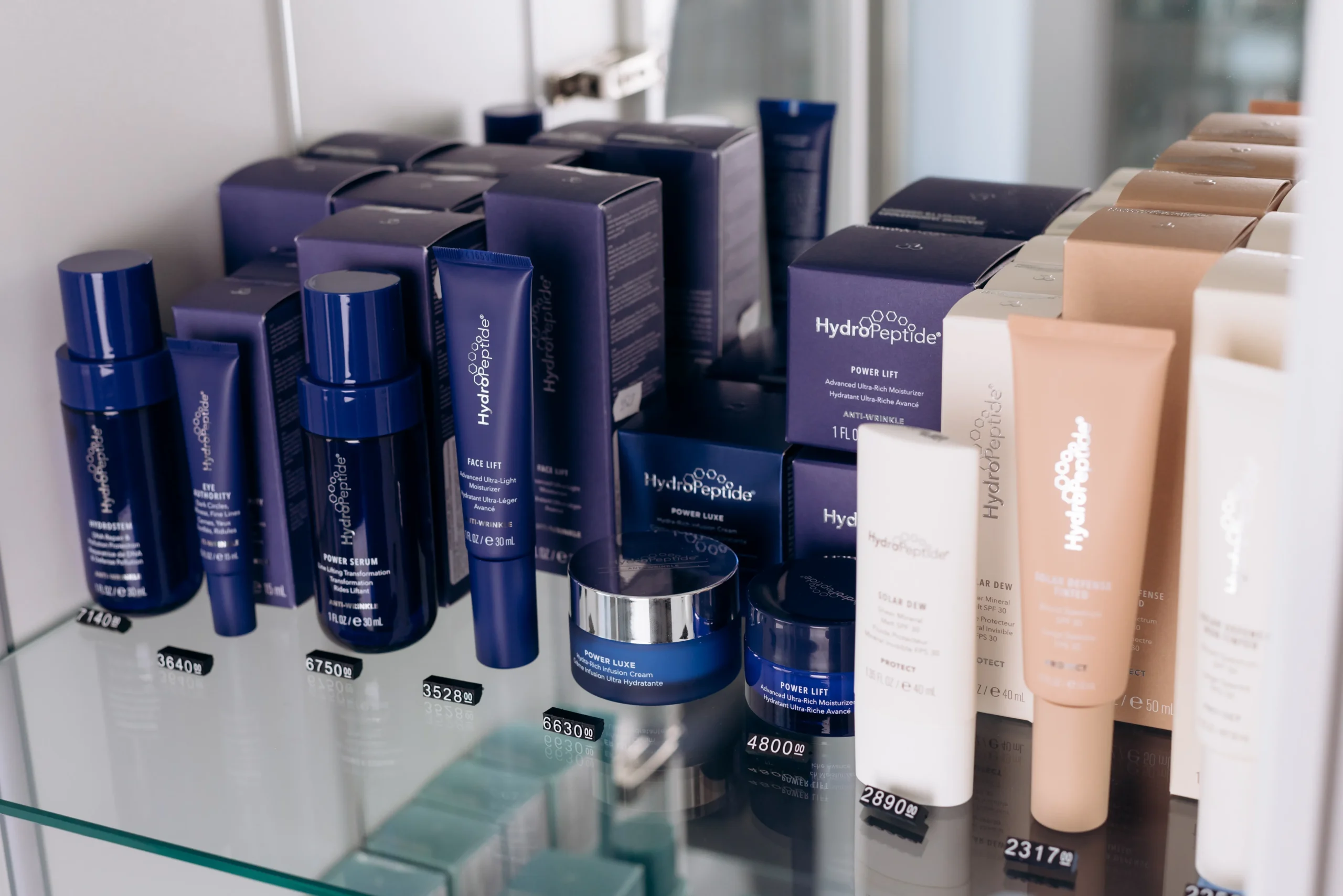 SOLAR DEFENSE BODY SPF 30 HydroPeptide – Сонцезахисний спрей для тіла