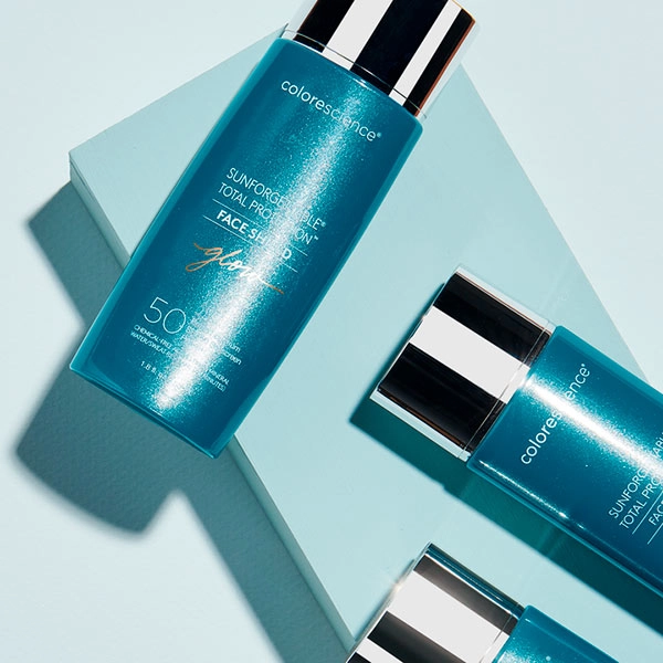 SUNFORGETTABLE TOTAL PROTECTION FACE SHIELD GLOW SPF 50 – Сонцезахисний крем для обличчя