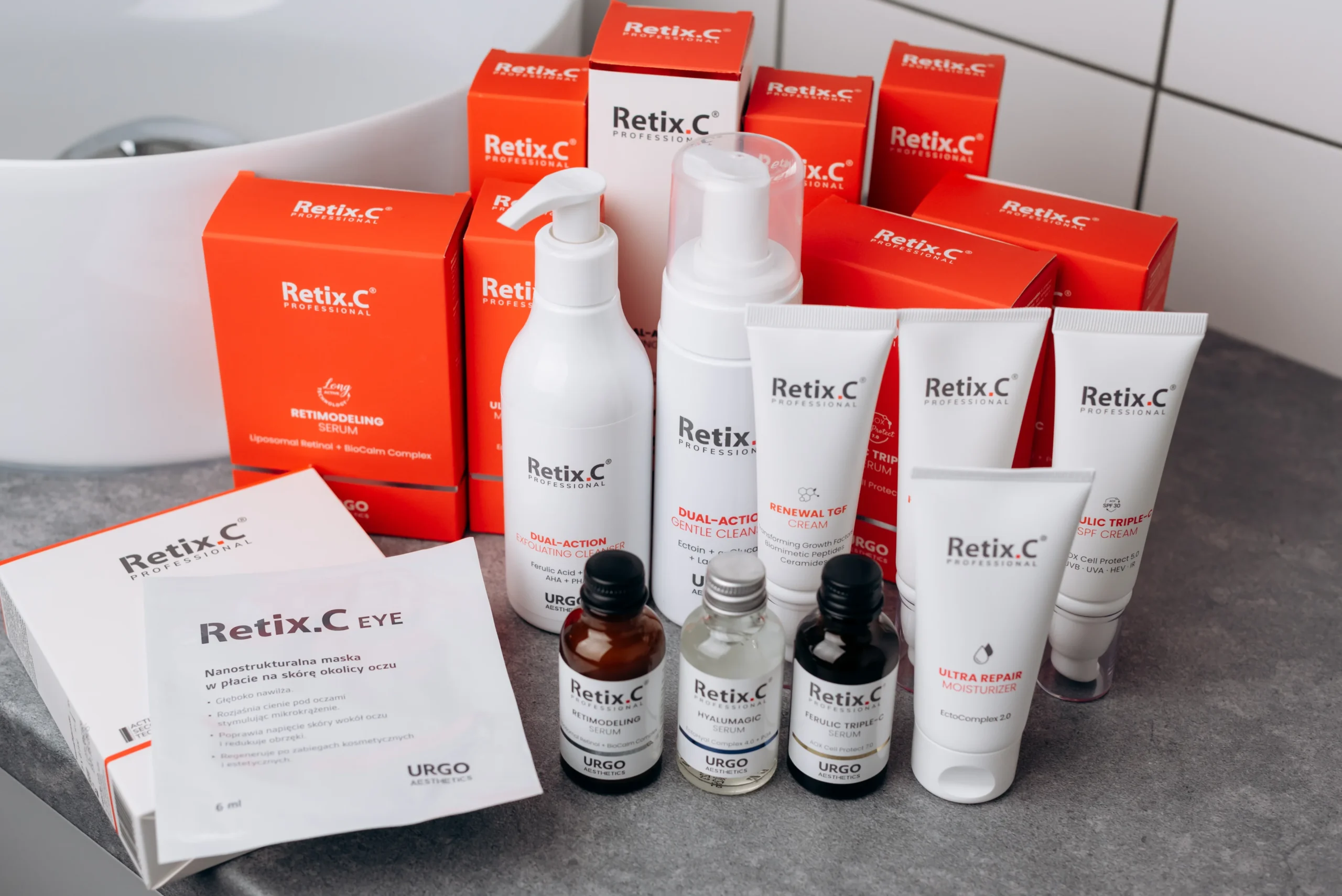 Ремоделююча сироватка з ліпосомальним ретинолом Retix. C RETIMODELING SERUM