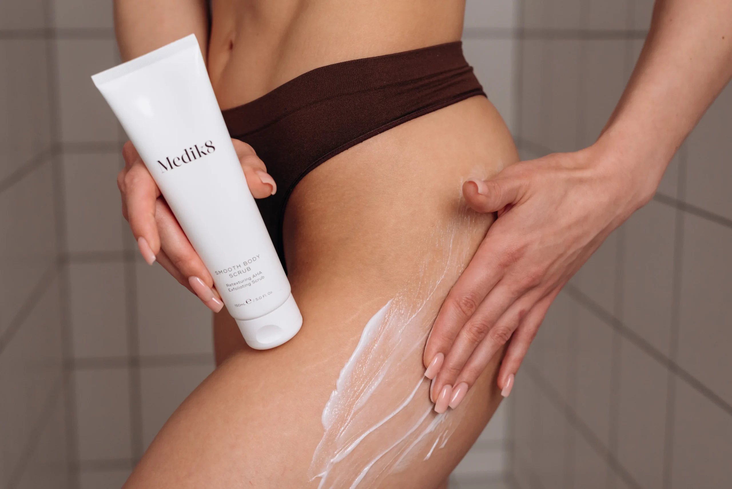 SMOOTH BODY EXFOLIATING KIT – 3-етапний набір для ексфоліації тіла