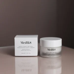 INTELLIGENT RETINOL SMOOTHING NIGHT CREAM - Нічний крем з ретинолом